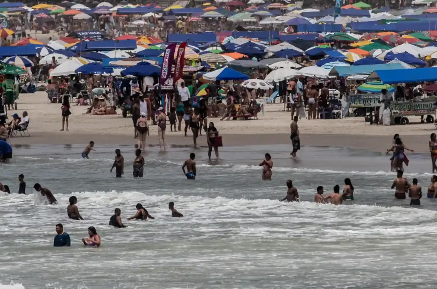 Surto de virose no litoral de São Paulo gera preocupação entre moradores e turistas