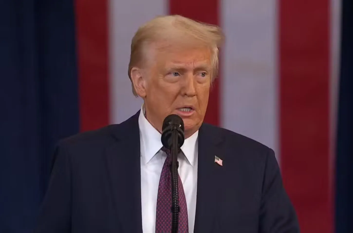 Trump proclama fim do ‘declínio’ dos EUA e o início de uma ‘era de ouro’