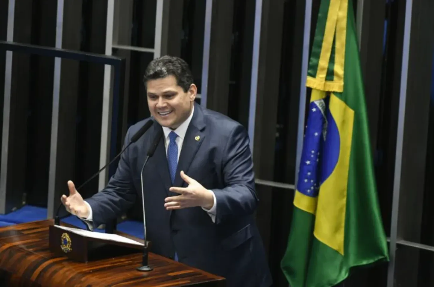 Alcolumbre é eleito presidente do Senado pela segunda vez