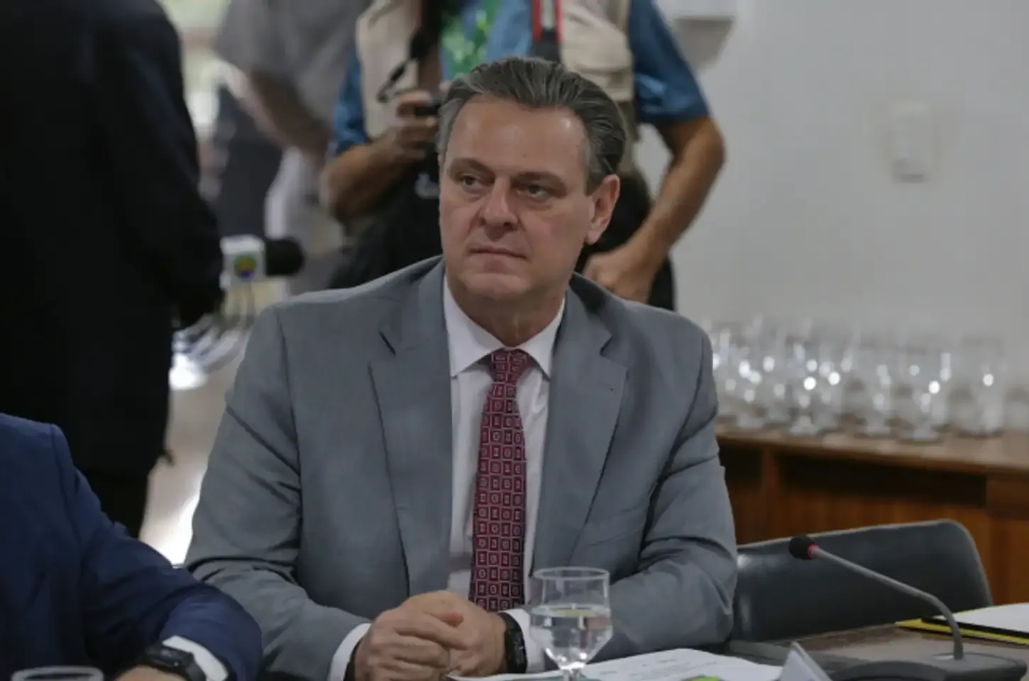 China e UE suspendem importação de frango do Brasil após primeiro caso de gripe aviária em granja comercial