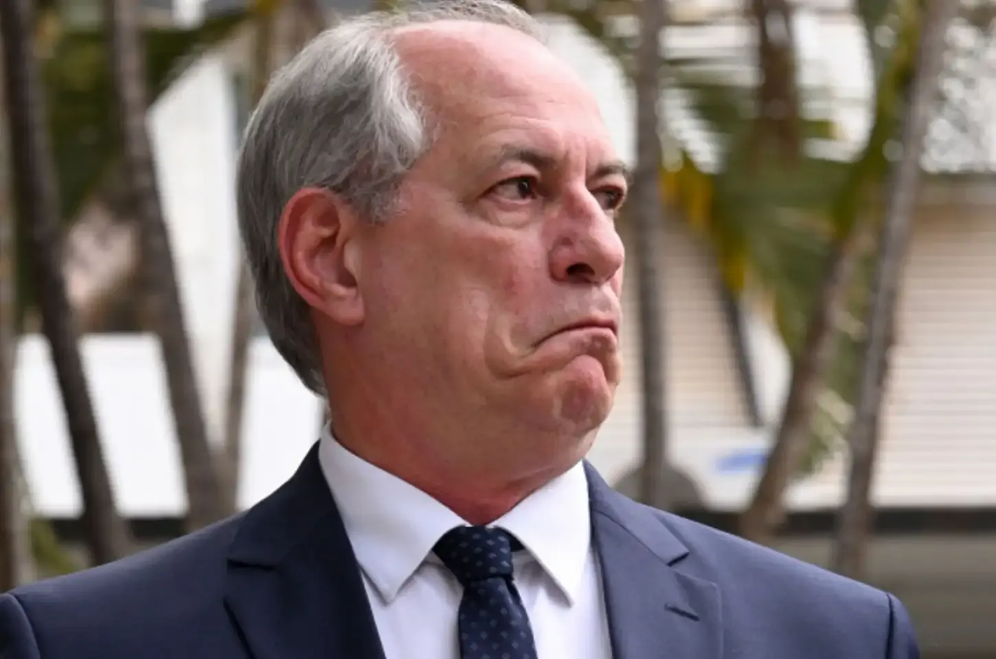 Ciro Gomes negocia volta ao PSDB para disputar governo do Ceará em 2026