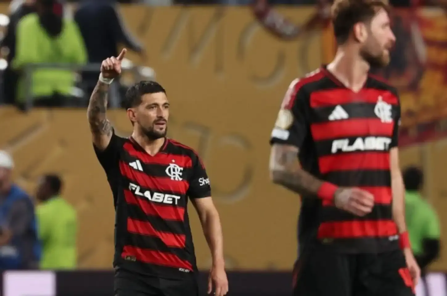Flamengo estreia com vitória no Mundial de Clubes e assume liderança do Grupo D