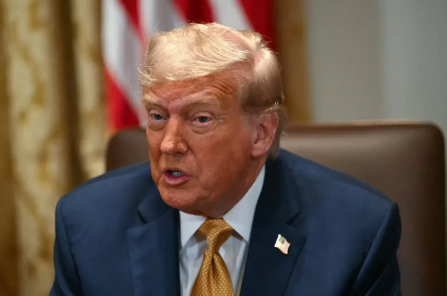 Trump envia carta a Lula e impõe tarifa de 50% a produtos brasileiros