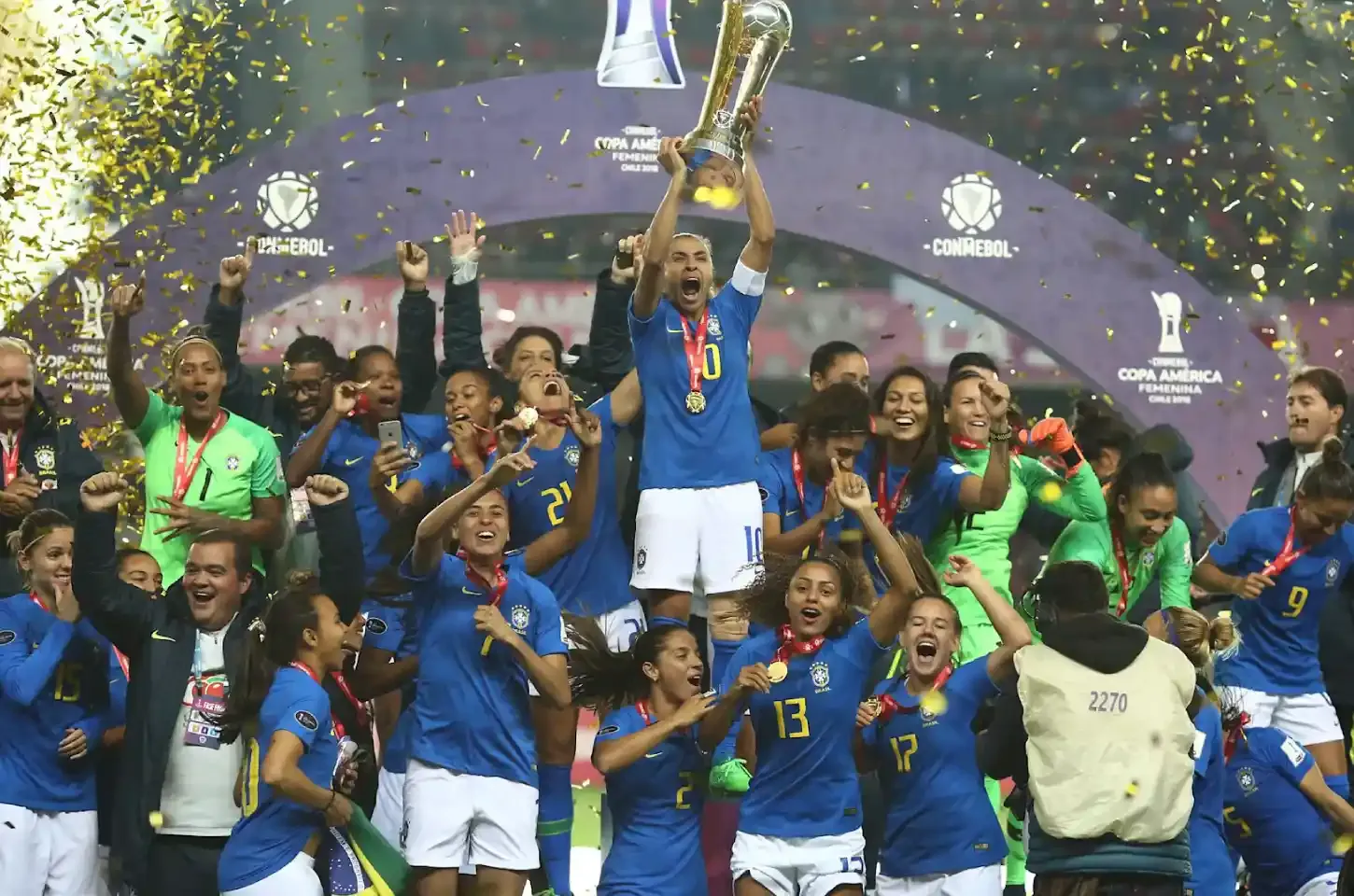 Em final emocionante, Brasil bate Colômbia e é campeão da Copa América