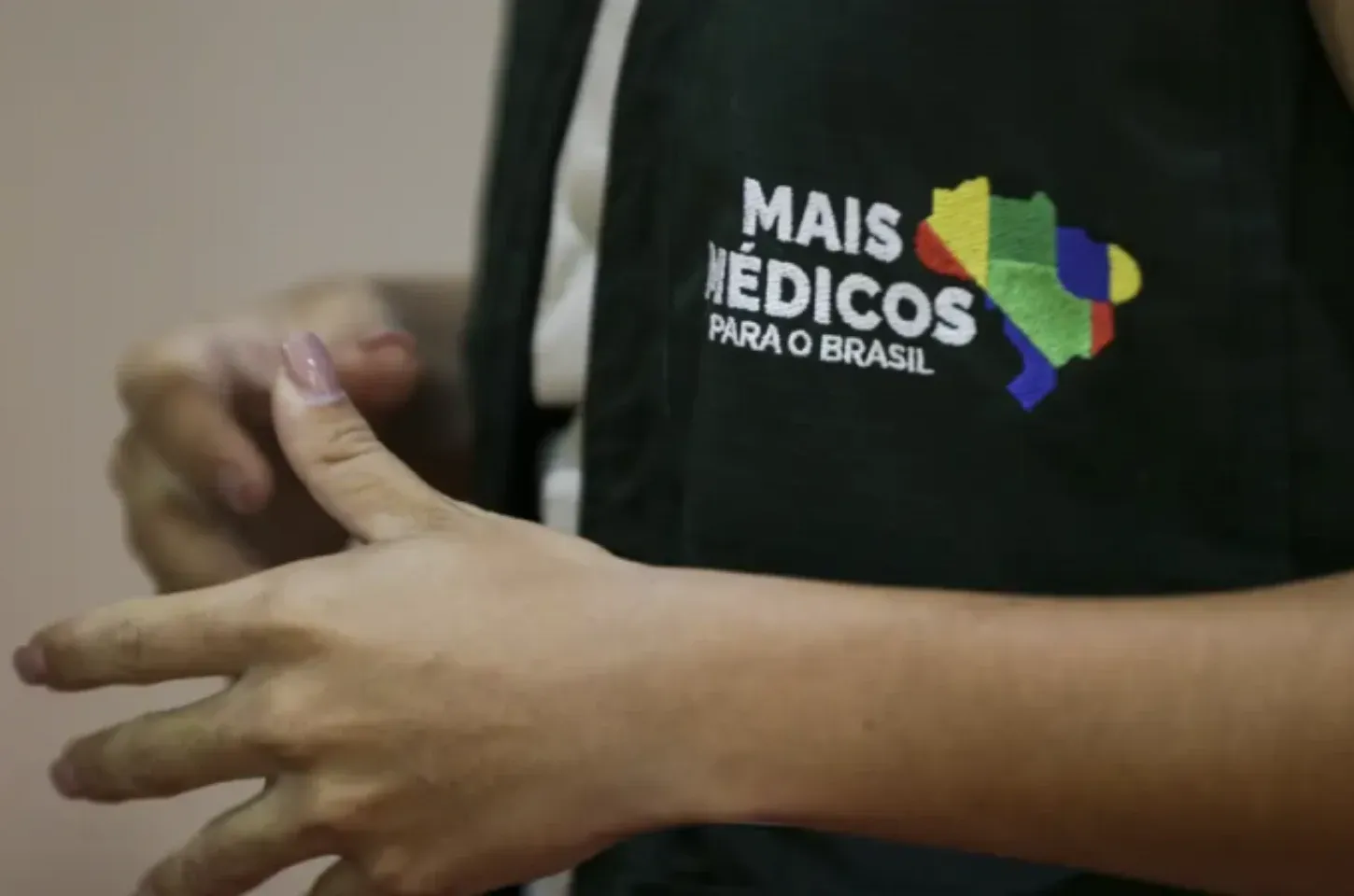 Embaixada dos EUA chama Mais Médicos de ‘golpe diplomático’ e anuncia que sanções continuarão