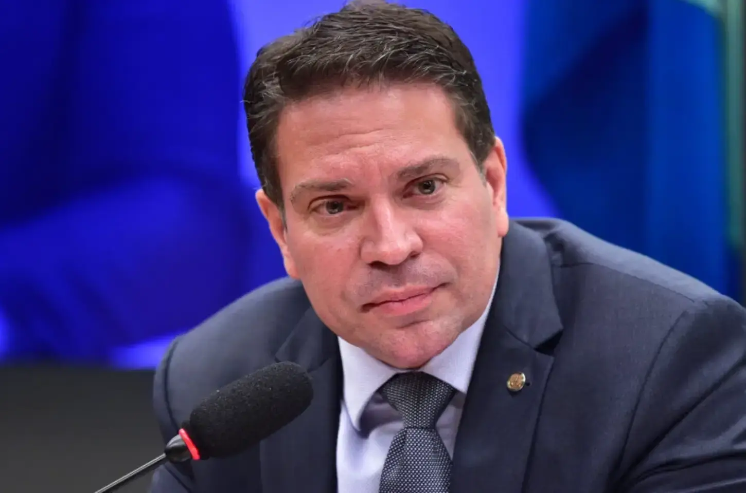 Alexandre Ramagem deixa o Brasil e viaja para os Estados Unidos