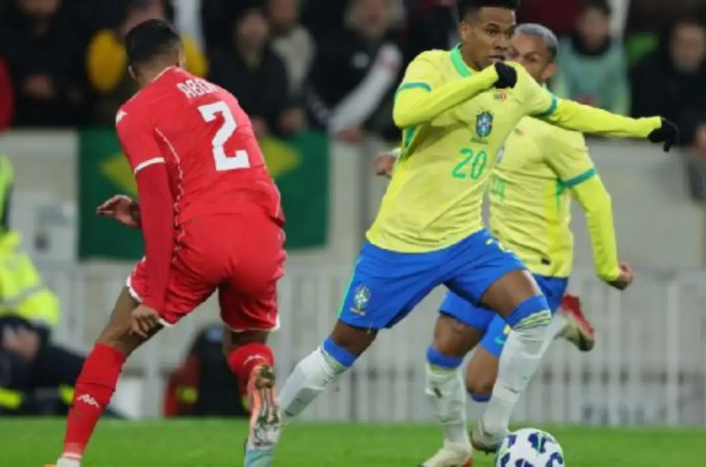 Estêvão marca, Paquetá isola pênalti, e Brasil empata com a Tunísia no último jogo de 2025