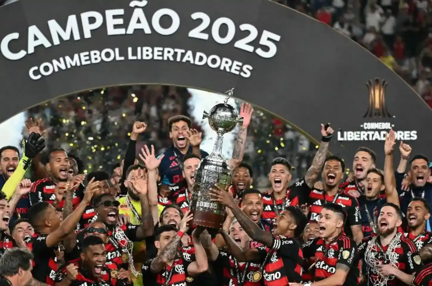 Flamengo se vinga do Palmeiras e se torna o primeiro brasileiro tetracampeão da Libertadores
