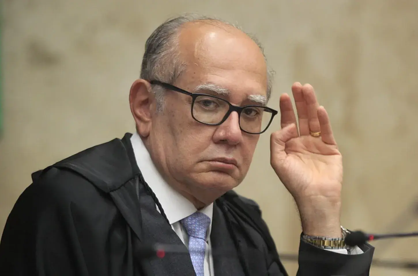 Gilmar vota por Justiça gratuita para quem recebe até R$ 5 mil
