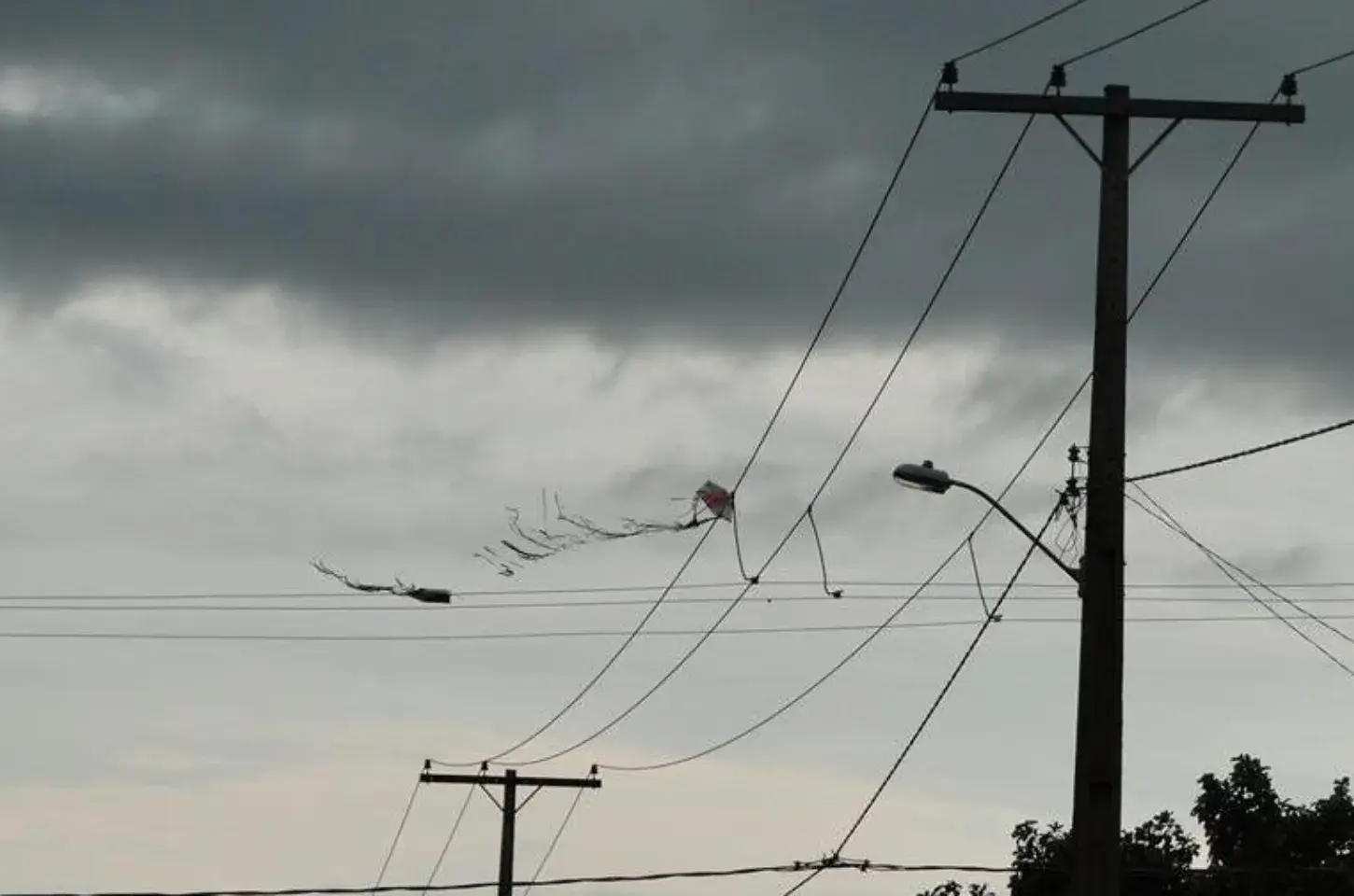 Prudente tem alerta para alto acumulado de chuva e ventos de 95 Km/h