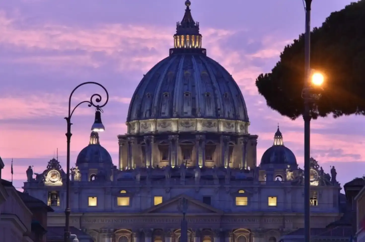 Só Jesus salva: decreto do papa corrige erro sobre Maria
