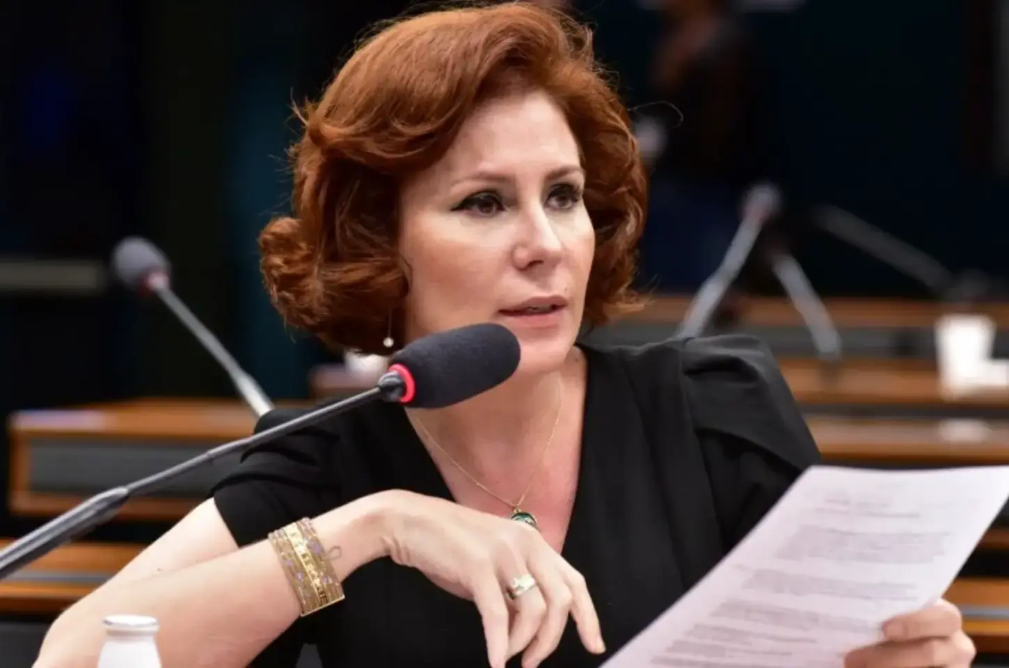 Câmara rejeita cassação do mandato de Carla Zambelli