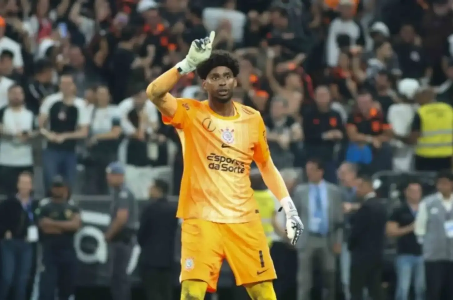 Hugo brilha nos pênaltis e leva Corinthians à final da Copa do Brasil