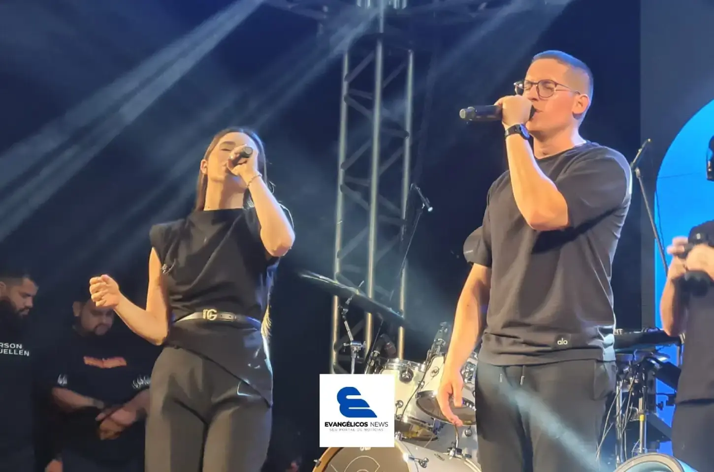 Jefferson & Suellen ministram noite de louvor e fé em Tupã