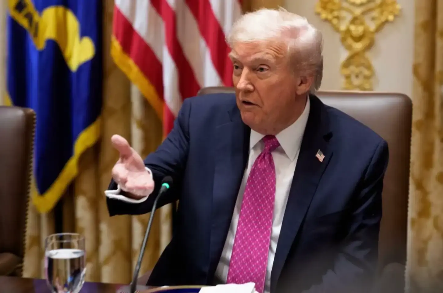 Trump: “Ataques terrestres a narcoterroristas serão em breve”
