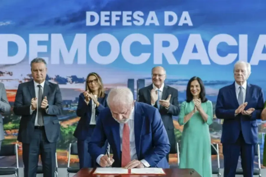 Lula veta integralmente PL da Dosimetria em evento sobre 8/1