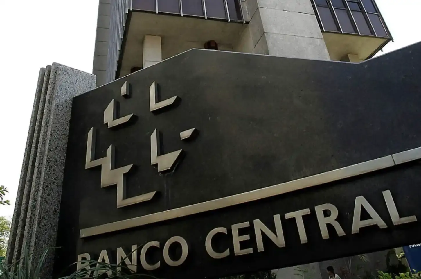Relator do caso Banco Master no TCU determina inspeção do BC