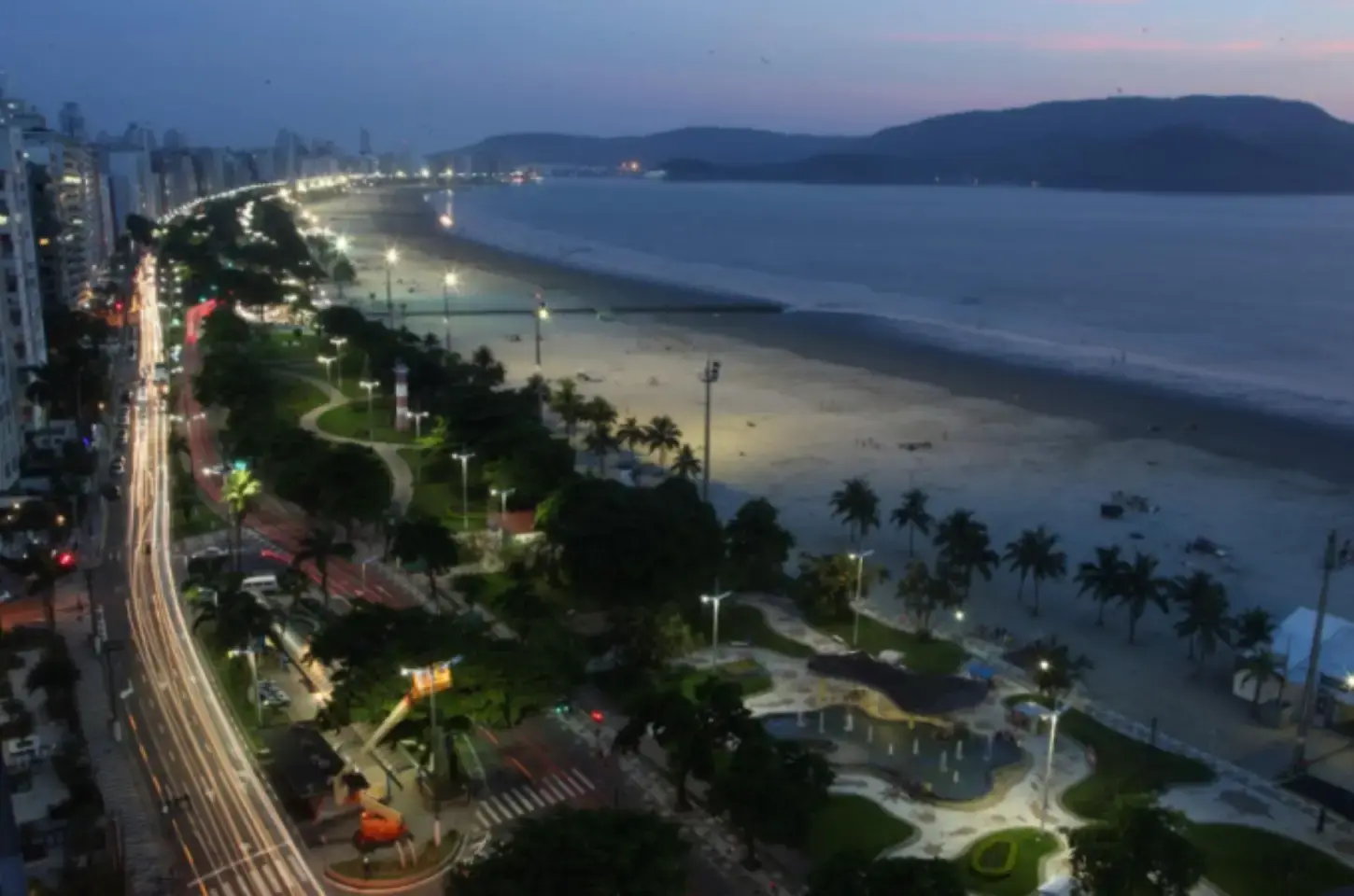 Litoral paulista tem 41 praias impróprias para banho, aponta Cetesb