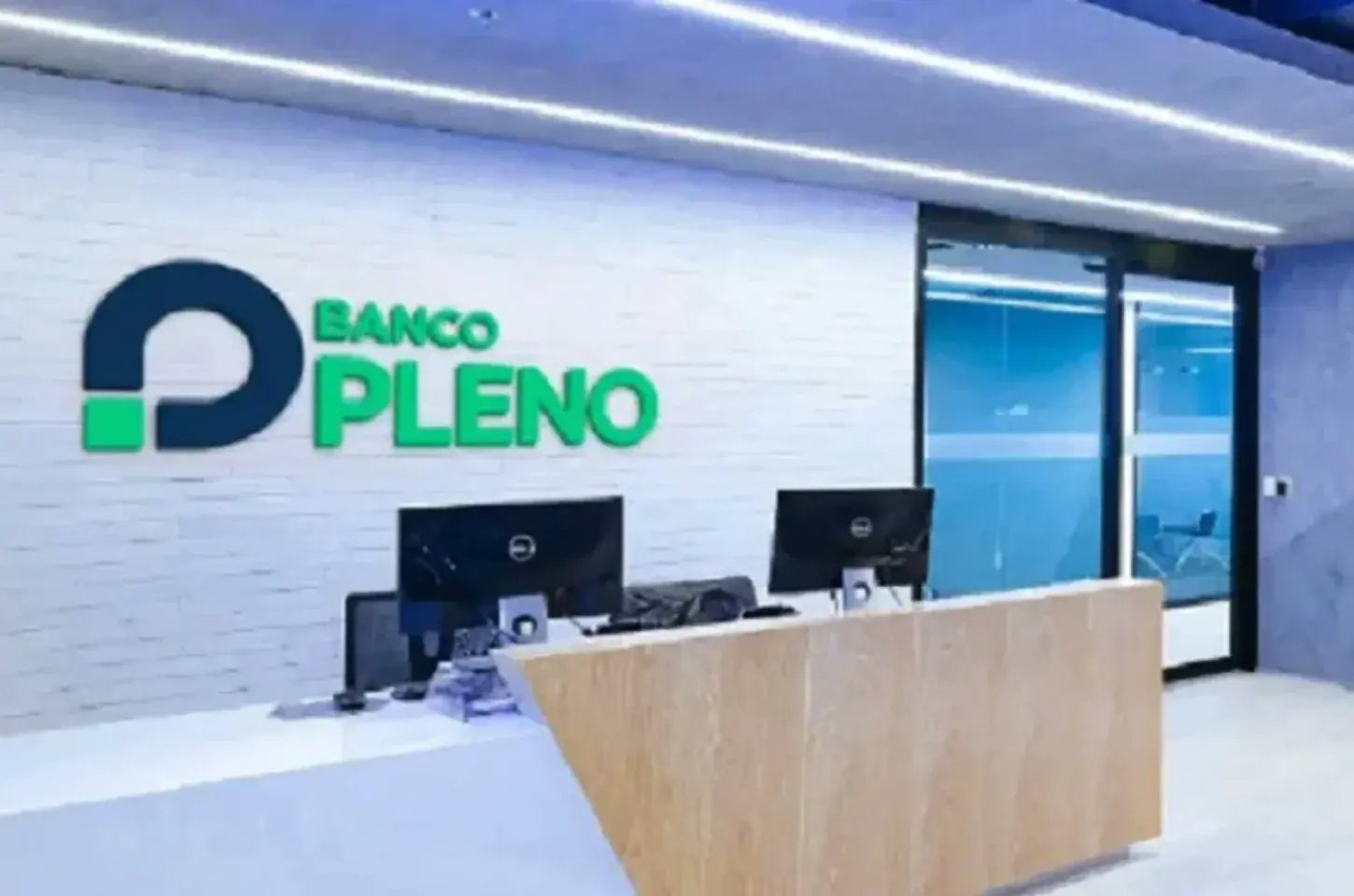 Dono do Banco Pleno se reuniu com o BC como CEO do Master