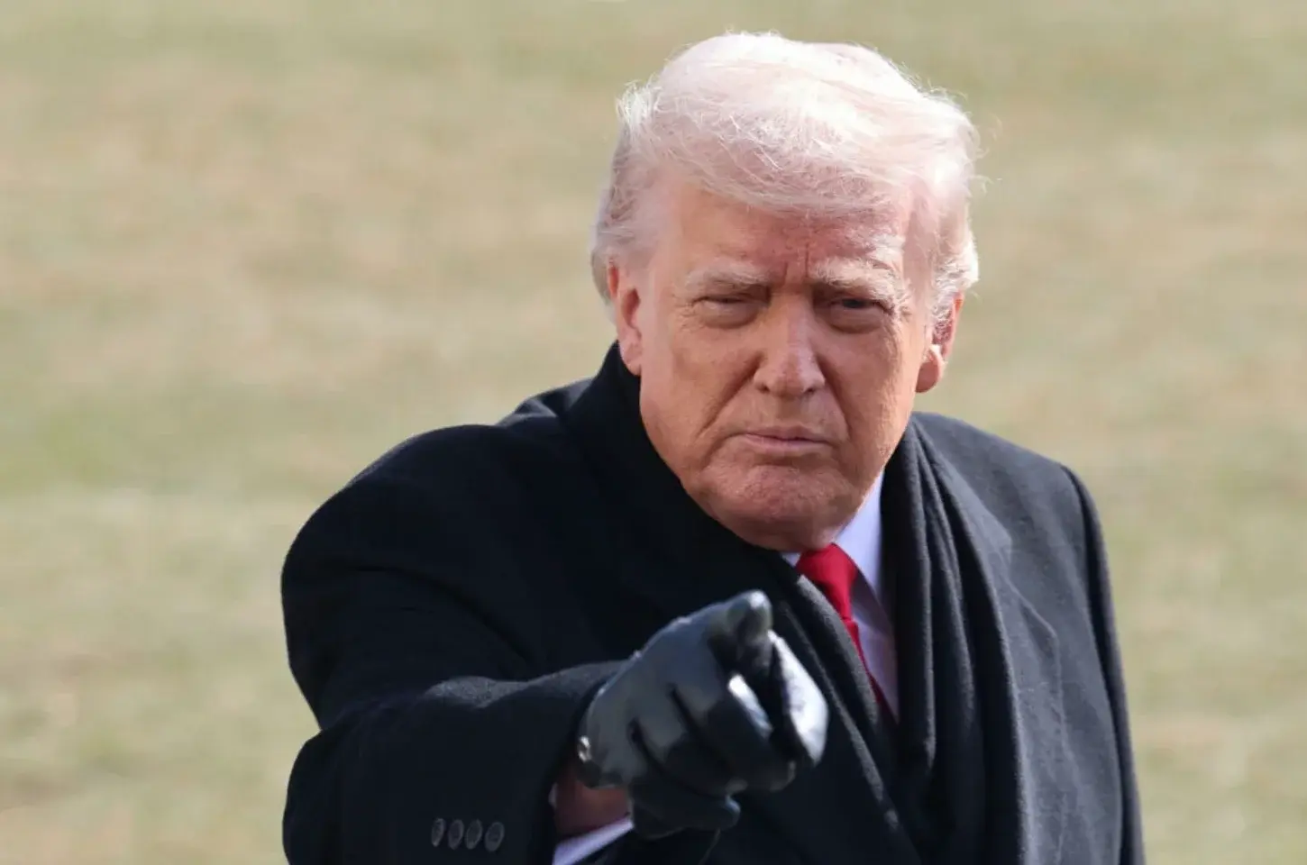EUA eliminaram forças aéreas e marítimas do Irã, diz Trump