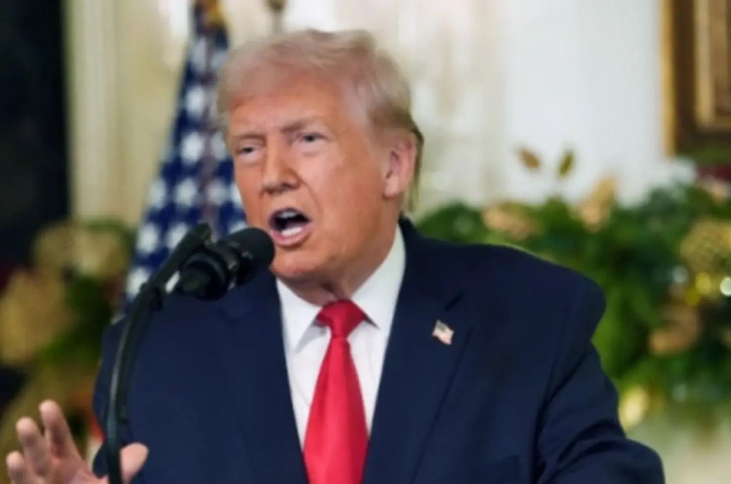 Trump diz que vai cortar todo comércio com a Espanha