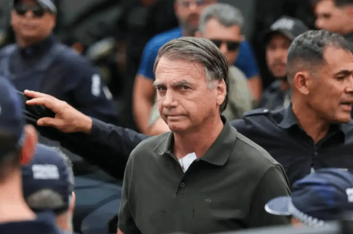 Defesa de Bolsonaro entra com recurso para anular condenação