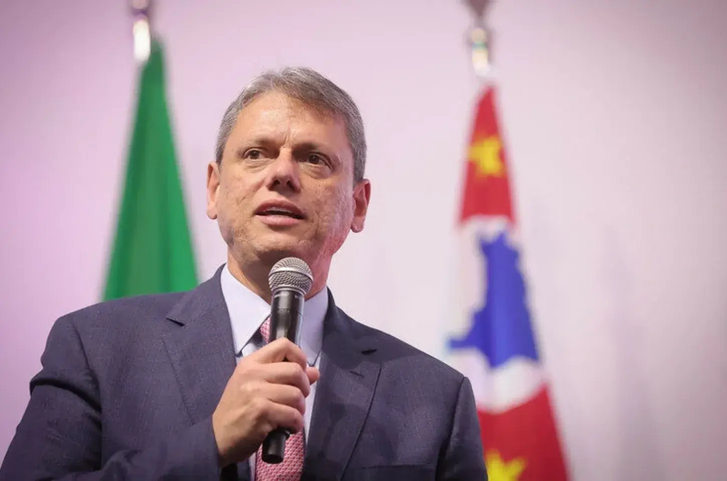 Tarcísio apoia classificação de PCC e CV como terroristas